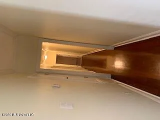 1334 Tropical Cv — Photo 11