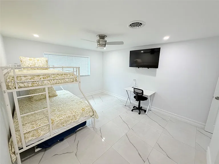 2212 Club House Rd — Photo 34
