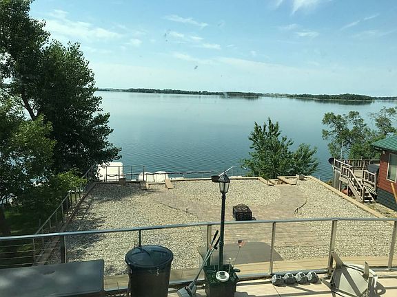 4th image of 438885 Northside Dr