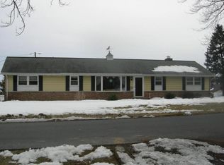21 Hillcrest Dr, Manheim, PA