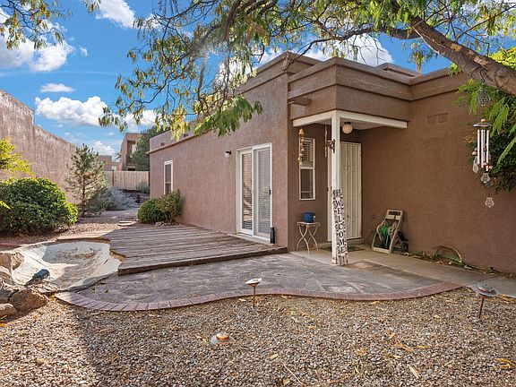 5th image of 5529 Baer Pl NW