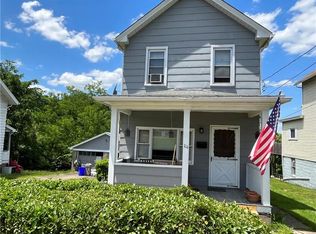 1114 Ferree St, Coraopolis, PA 15108