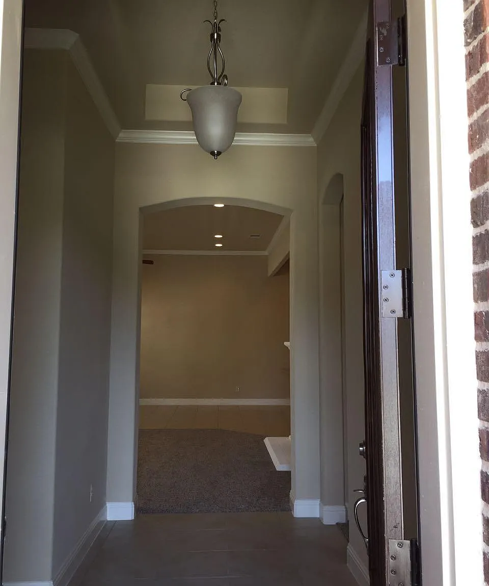 655 Kimblewick Dr — Photo 4