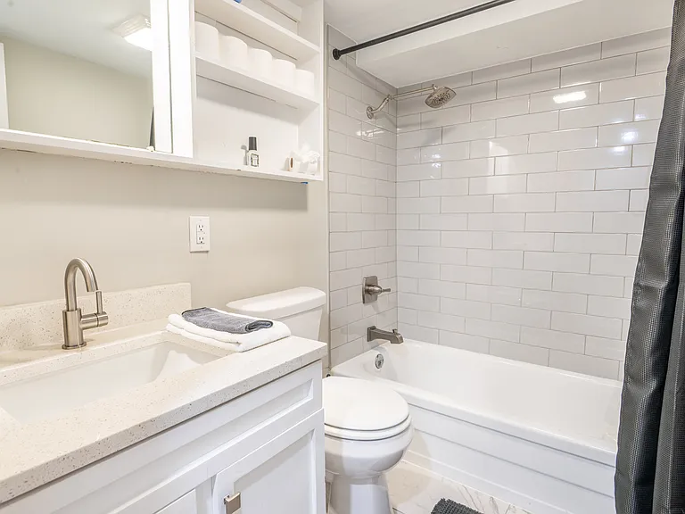 601 Semaht St — Photo 18