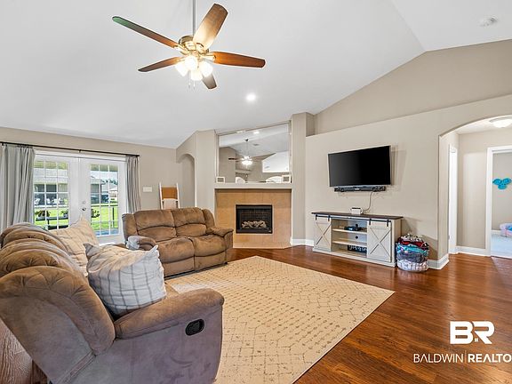 5th image of 9304 Ottawa Dr