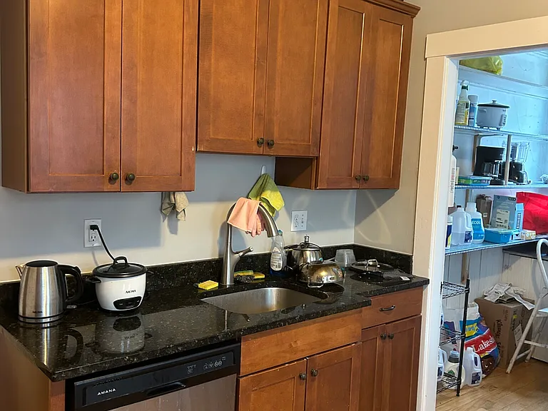61 Frederick Ave — Photo 3