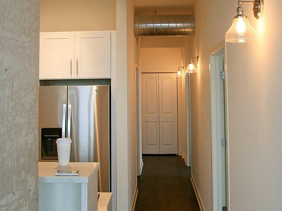 3rd image of 50 E 16th St Unit 1305