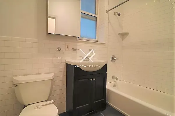 Rented by Yaffa Realty LLC | media 14