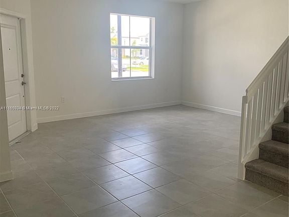 2nd image of 1836 SE 26th Ave #1836