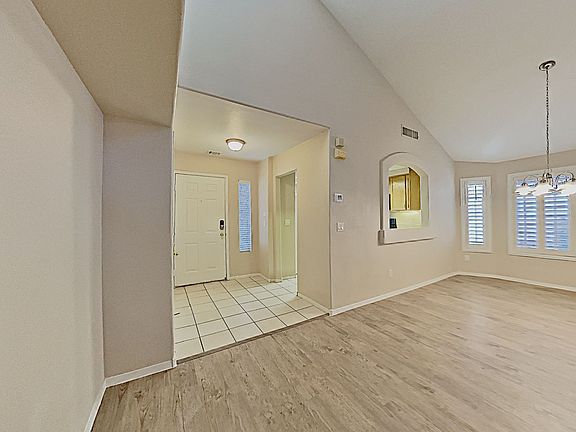 4th image of 8712 Raindrop Canyon Ave