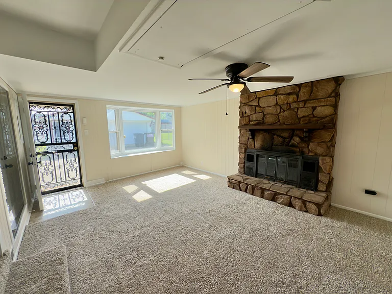 222 Yorktown Rd — Photo 15