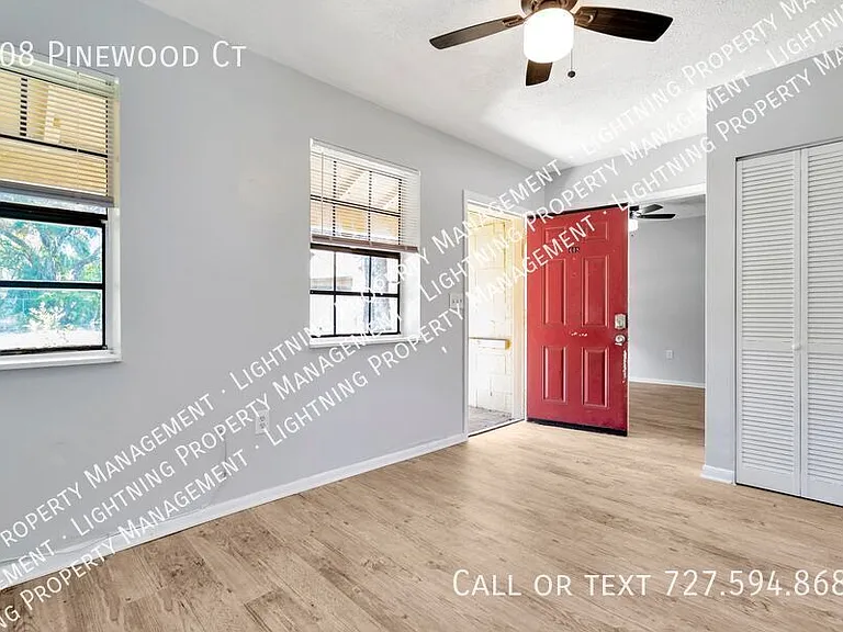 408 Pinewood Ct — Photo 7