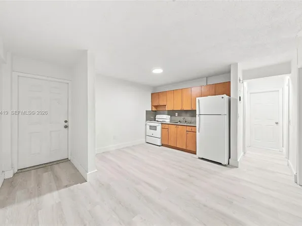 527 SW 7th Ct #4, Miami, FL 33130