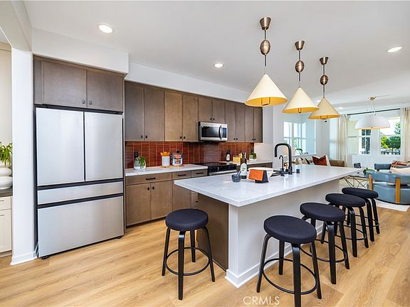 5th image of 240 Tierra Ln