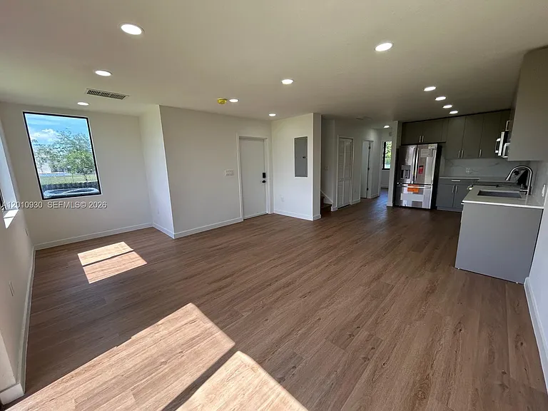 19440 SW 125th Ave #0 — Photo 4