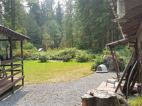 4th image of 39506 Mountain Loop Hwy