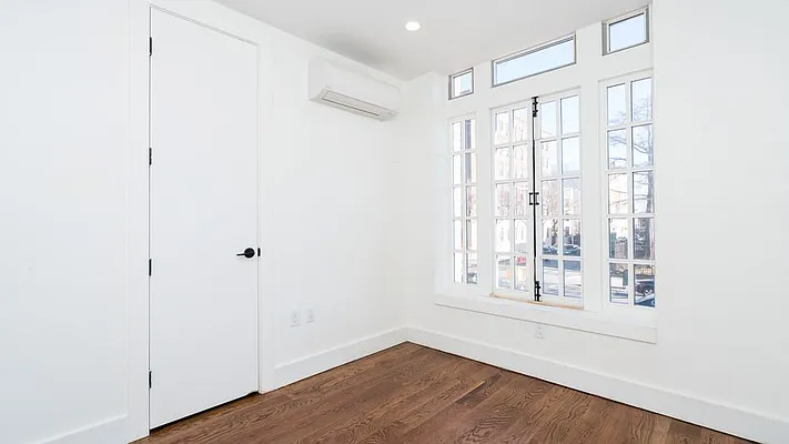 Rented by Nooklyn NYC LLC | media 60
