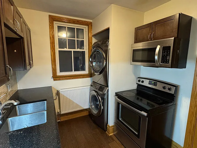 181 Saint Clair Ave E #MAIN — Photo 6