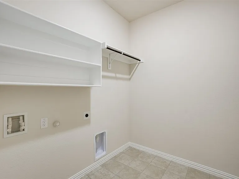 16625 Hidden Cove Dr — Photo 31