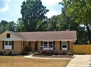 6242 Bainbridge Rd, Charlotte, NC 28212