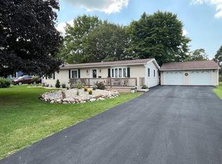 606 N Ade St, Kentland, IN 47951