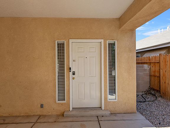 4th image of 1079 Avenida Esplendida NW