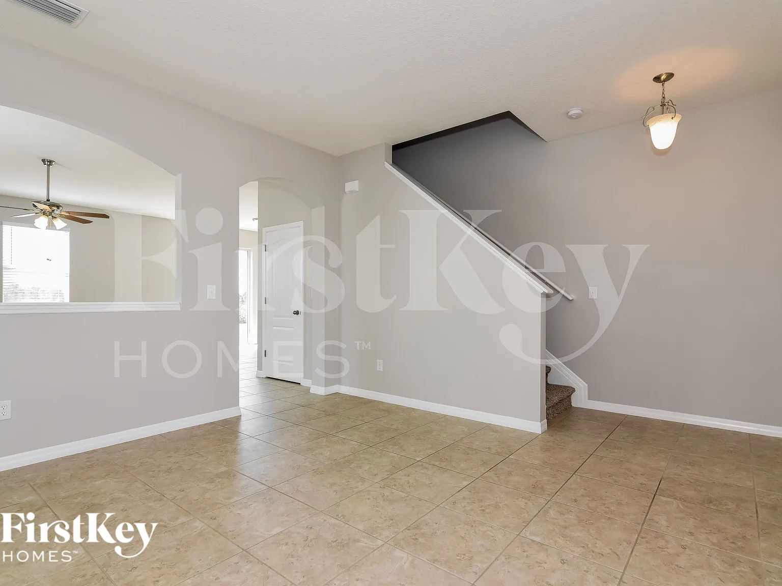 4 bed, 2.5 bath, 2486 sqft, $2,450 — Photo 4