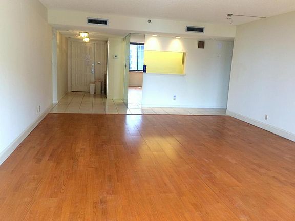 Home For Sale In Coronado