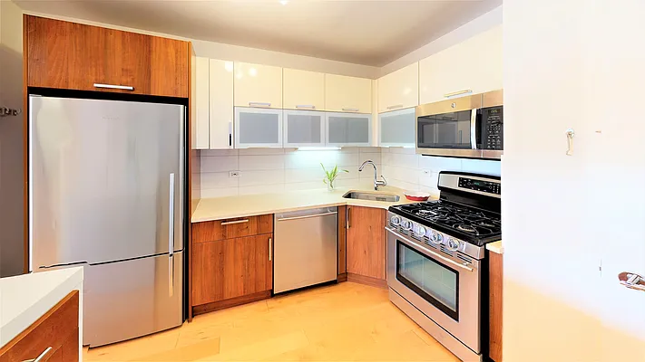 Rented by Corcoran | media 6