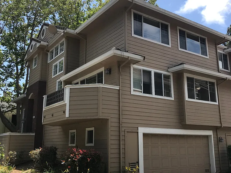 536 Mill River Ln — Photo 1