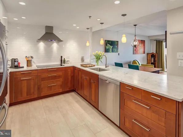 545 E Braddock Rd APT 101, Alexandria, VA 22314