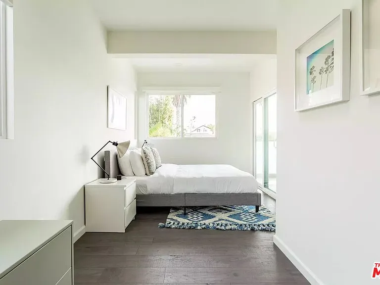 611 Flower Ave — Photo 18