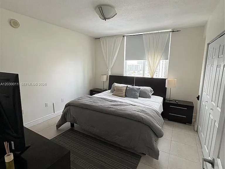 275 NE 18th St #1709 — Photo 9