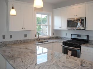 118 Arlington St #2, Boston, MA 02136