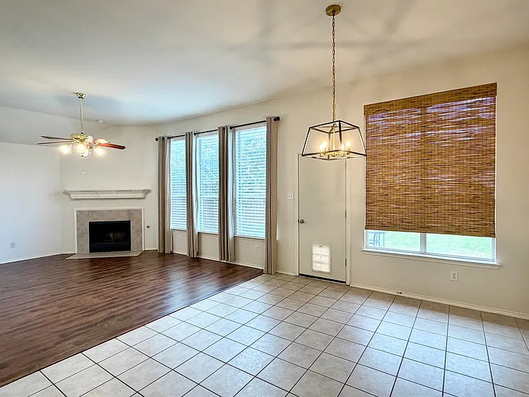 5809 Pine Meadow Ln — Photo 9