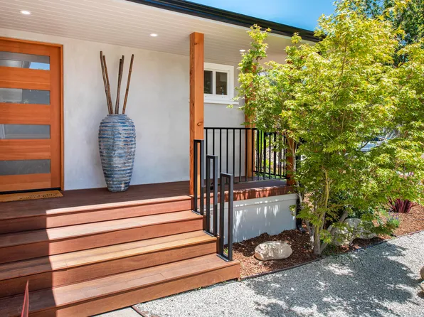 3021 Samarkand Dr, Santa Barbara, CA 93105