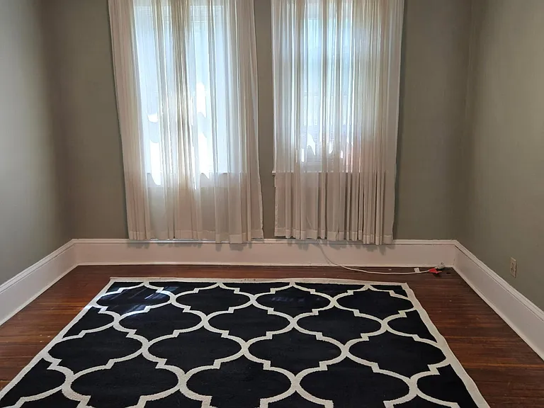 428 Maple St — Photo 13