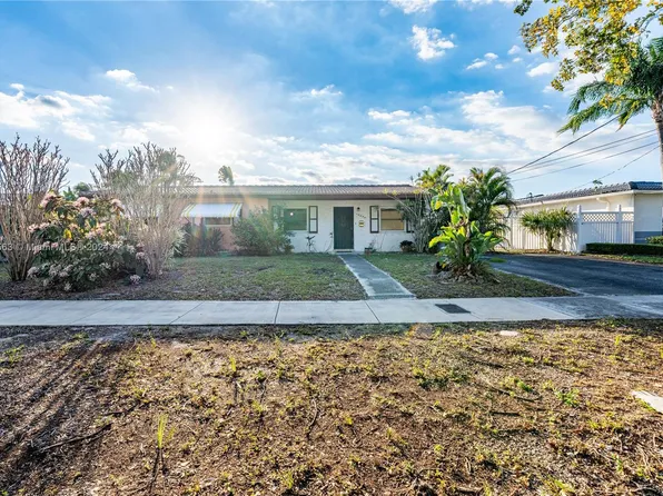 18240 NW 78th Ave, Hialeah, FL 33015