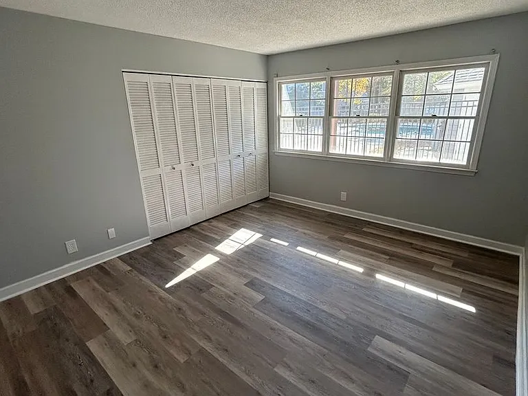 1205 Tiffany Ln #G — Photo 21