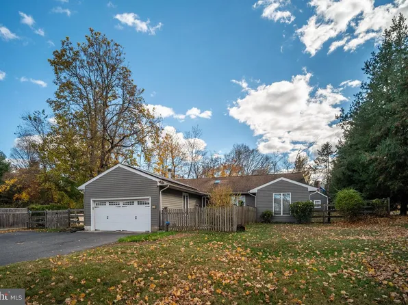 103 Highland Ave, Lambertville, NJ 08530