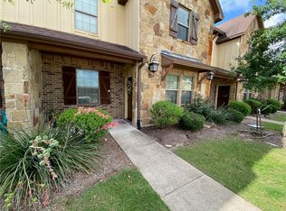 207 Capps Dr, College Station, TX 77845