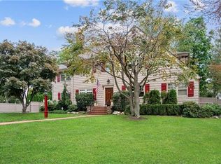 233 Broadview Ave, New Rochelle, NY 10804