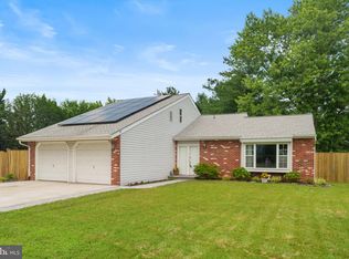 108 Cherry Tree Ct, Sterling, VA 20164