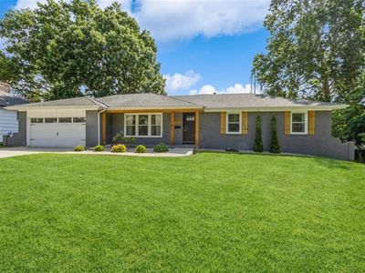 9943 Linden St, Overland Park, KS, 66207