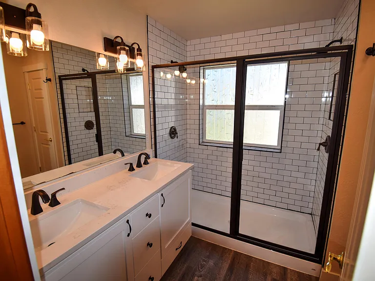 2918 Lohman Ct SE — Photo 34