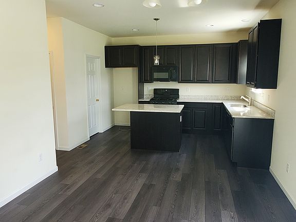 Large Eat in kitchen.