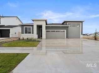 1418 White Clfs, Saint Middleton, ID 83644