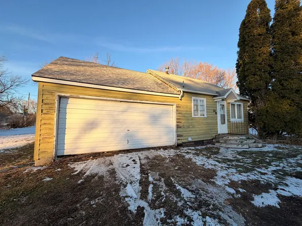 156 N Elm St, Rockwell City, IA 50579