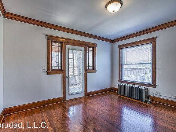 4th image of 2642 Harney St APT 12