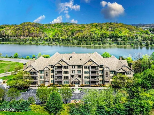 315 Centennial Bluff Blvd, Oak Ridge, TN 37830